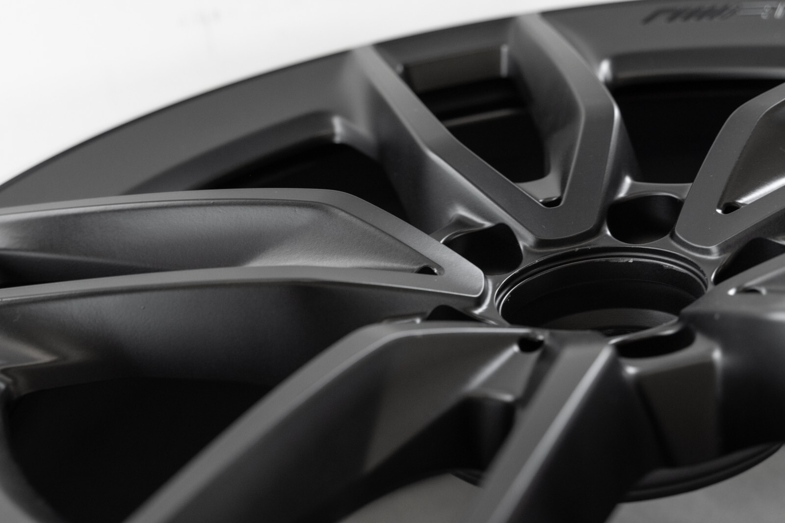 Mercedes GLA250 GLA35 GLB250 GLB35 19" inch rim OEM 2021 2022 2023 AMG Wheel SET – Image 15