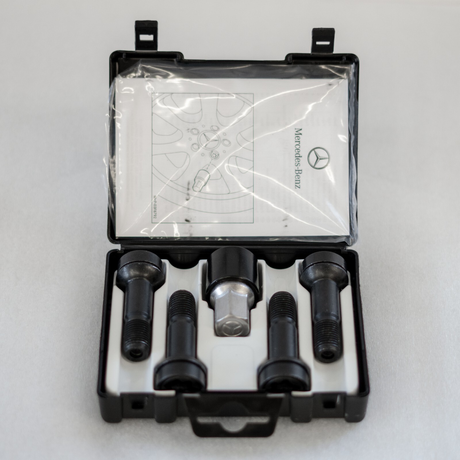 Mercedes CL550 CLS450 E43 S63 Wheel lock set Genuine Original Black bolt lug set - Image 2