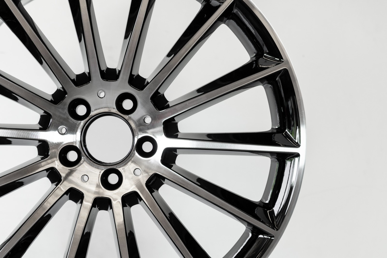 Mercedes CLS450 20" inch front rim OEM 2020-2023 Genuine Original AMG wheel - Image 4