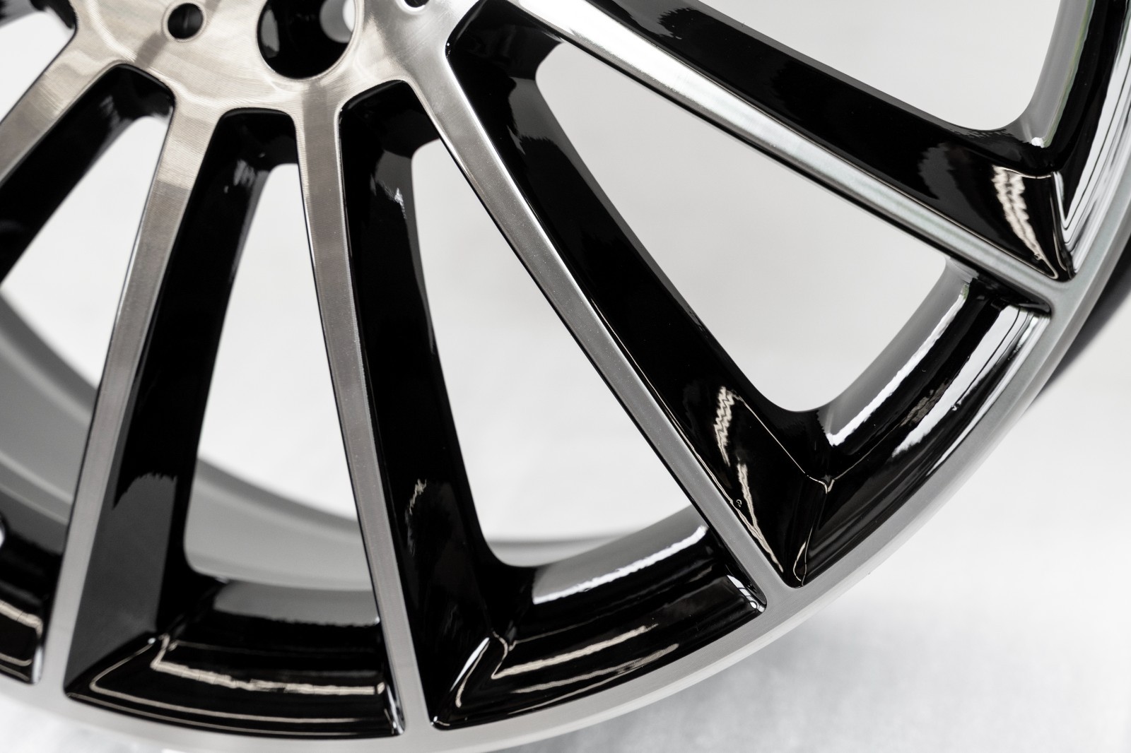 Mercedes CLS450 20" inch front rim OEM 2020-2023 Genuine Original AMG wheel - Image 8