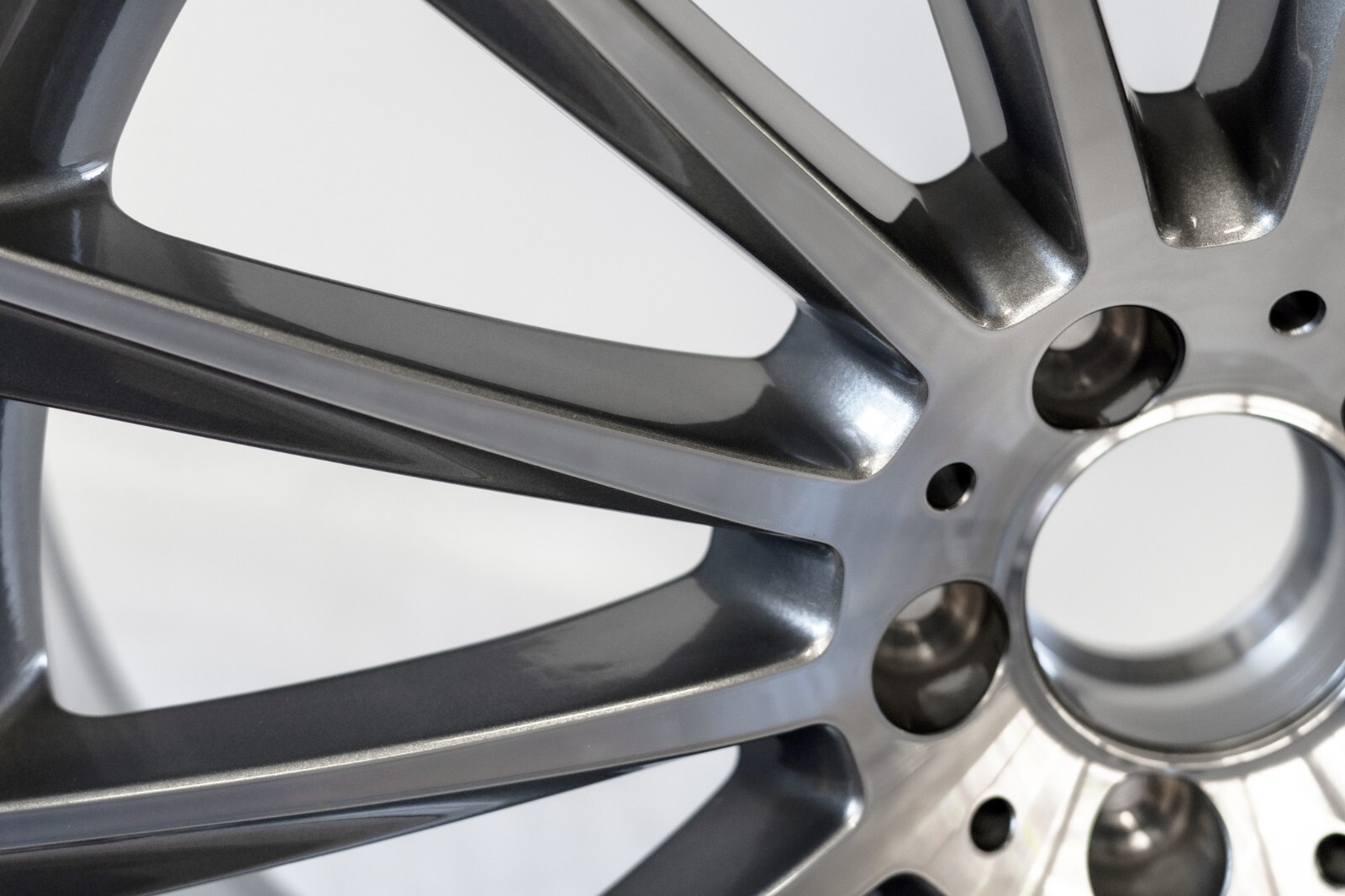 Mercedes SLC300 SLC43 AMG 18" inch Front rim OEM 2015 2016 2017 2018 2019 Wheel – Image 9