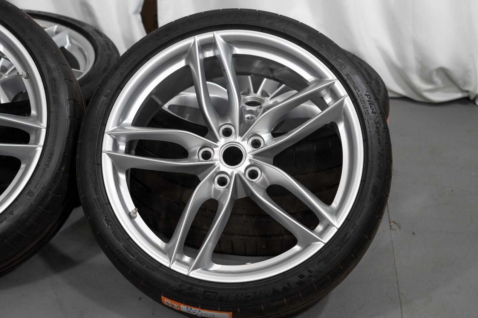 Ferrari 488 GTB F8 Tributo 20" inch rim OEM 2016 2017 2018 2019 2020 Wheel Set - Image 4