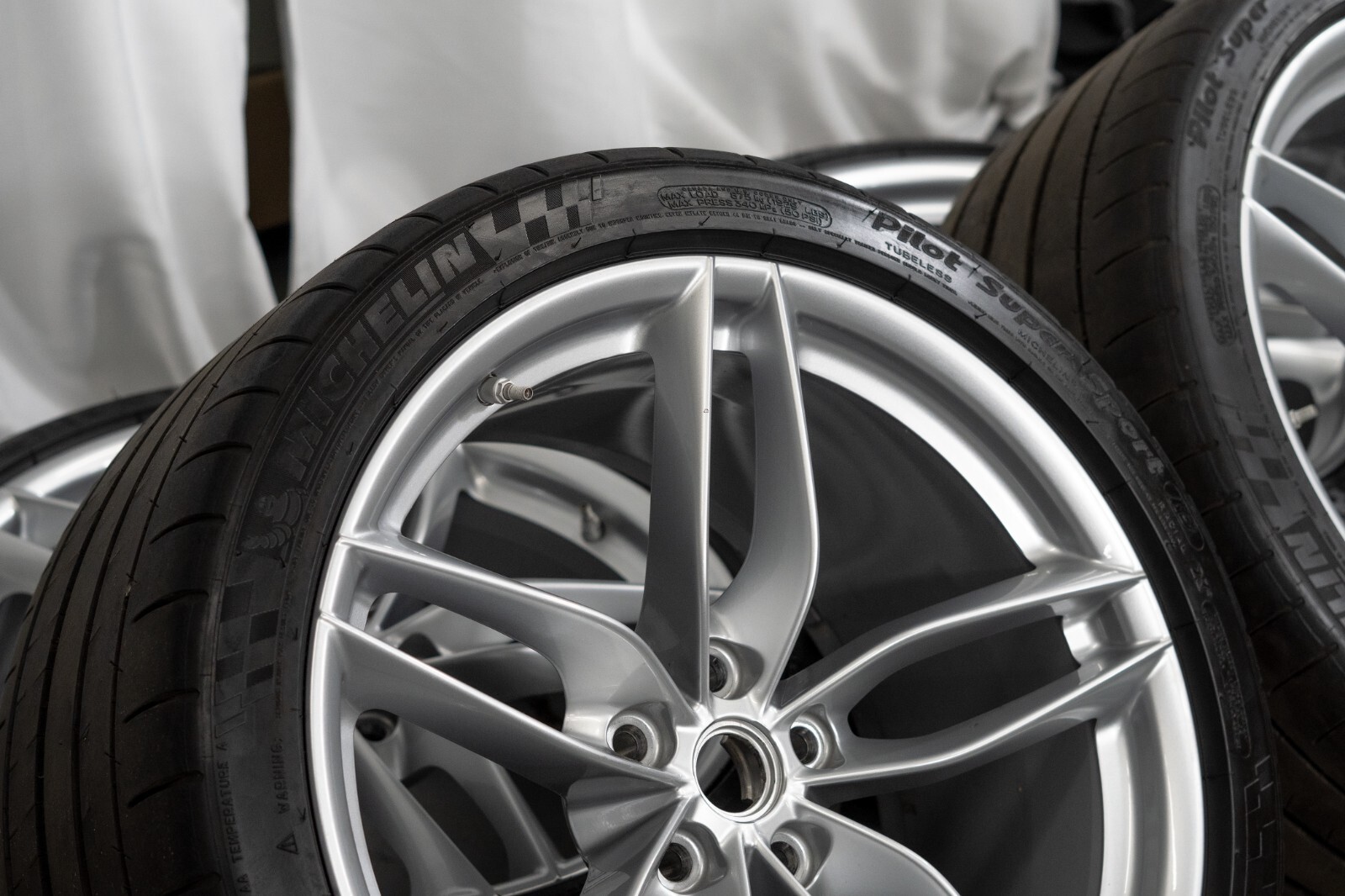 Ferrari 488 GTB F8 Tributo 20" inch rim OEM 2016 2017 2018 2019 2020 Wheel Set - Image 18