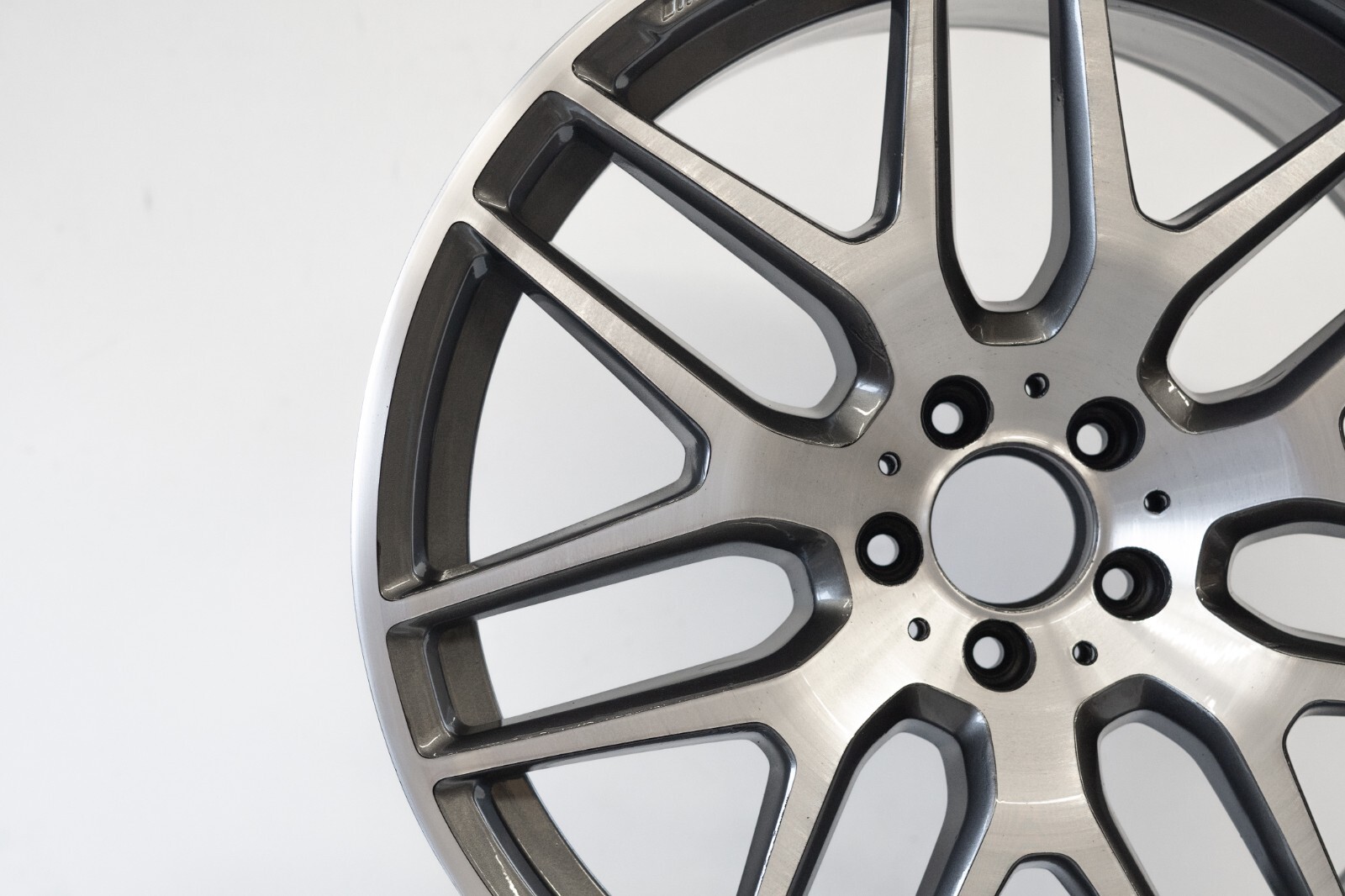 Mercedes ML63 GLE63 GLE63s 21" inch rim AMG OEM 2015 2016 2017 2018 wheel - Image 4