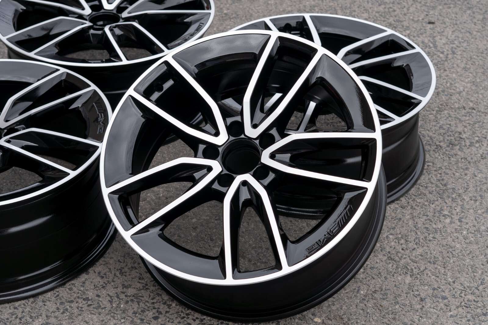 Mercedes C300 C450 C43 AMG 19" Inch OEM 2015-2022 Genuine Original wheel set - Image 4