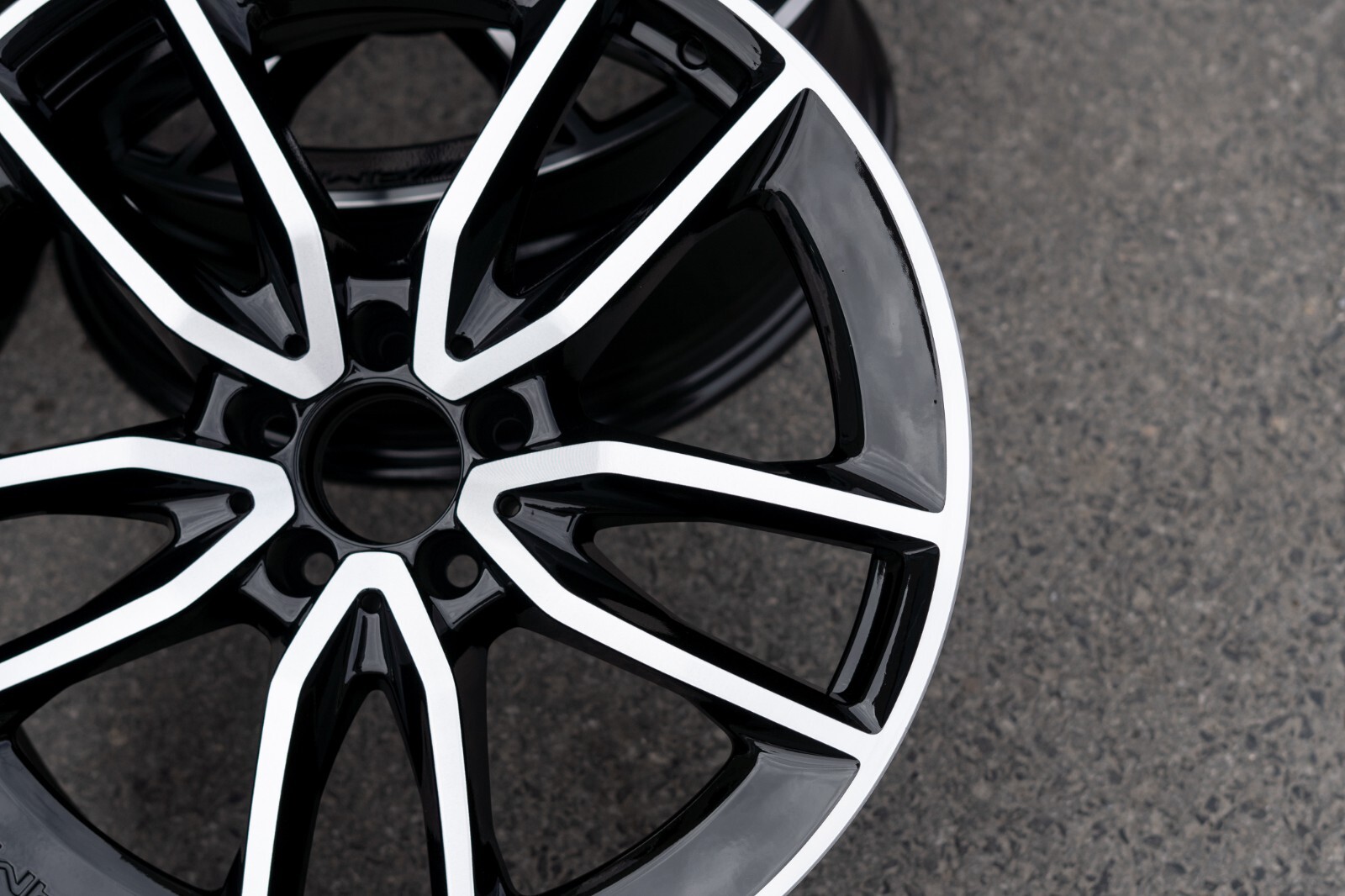 Mercedes C300 C450 C43 AMG 19" Inch OEM 2015-2022 Genuine Original wheel set - Image 11