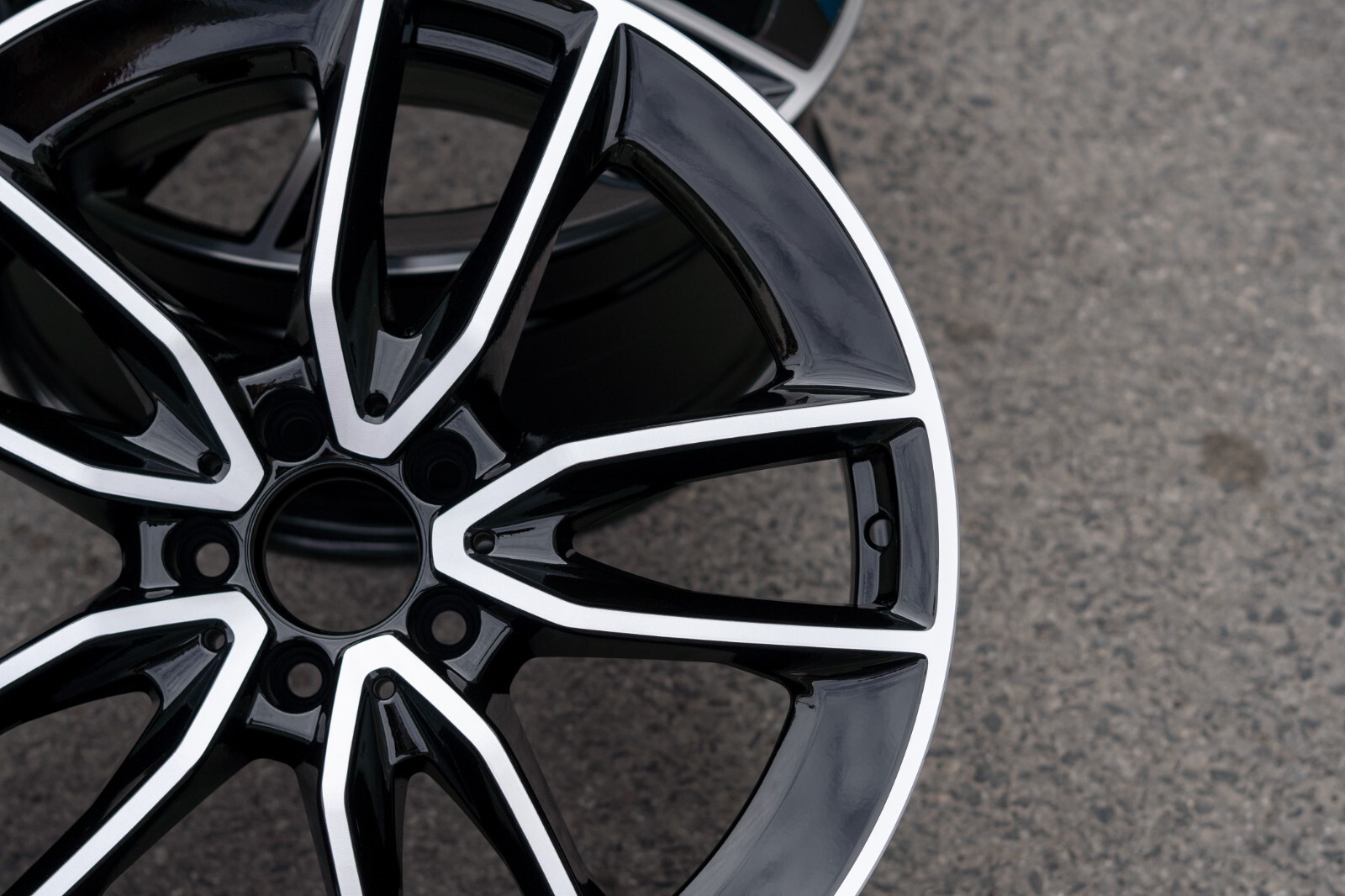 Mercedes C300 C450 C43 AMG 19" Inch OEM 2015-2022 Genuine Original wheel set - Image 15