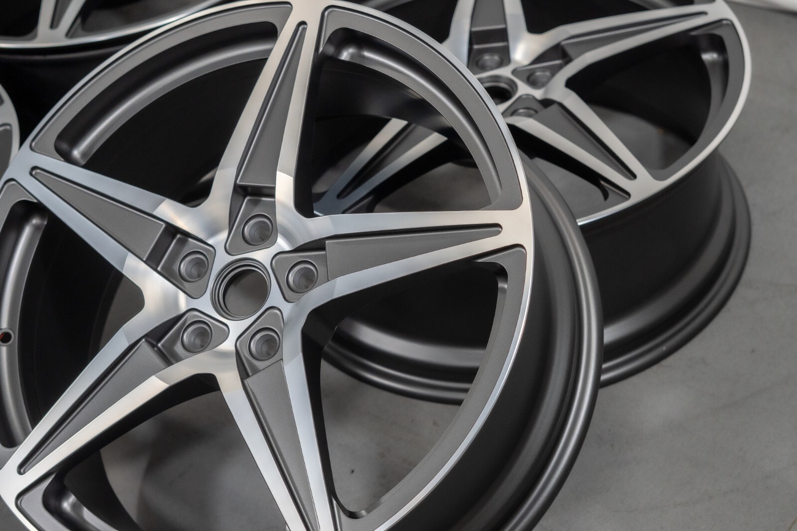 Ferrari California T 20" inch rim OEM 2008-2017 Genuine NEW Forged wheel set - Image 6