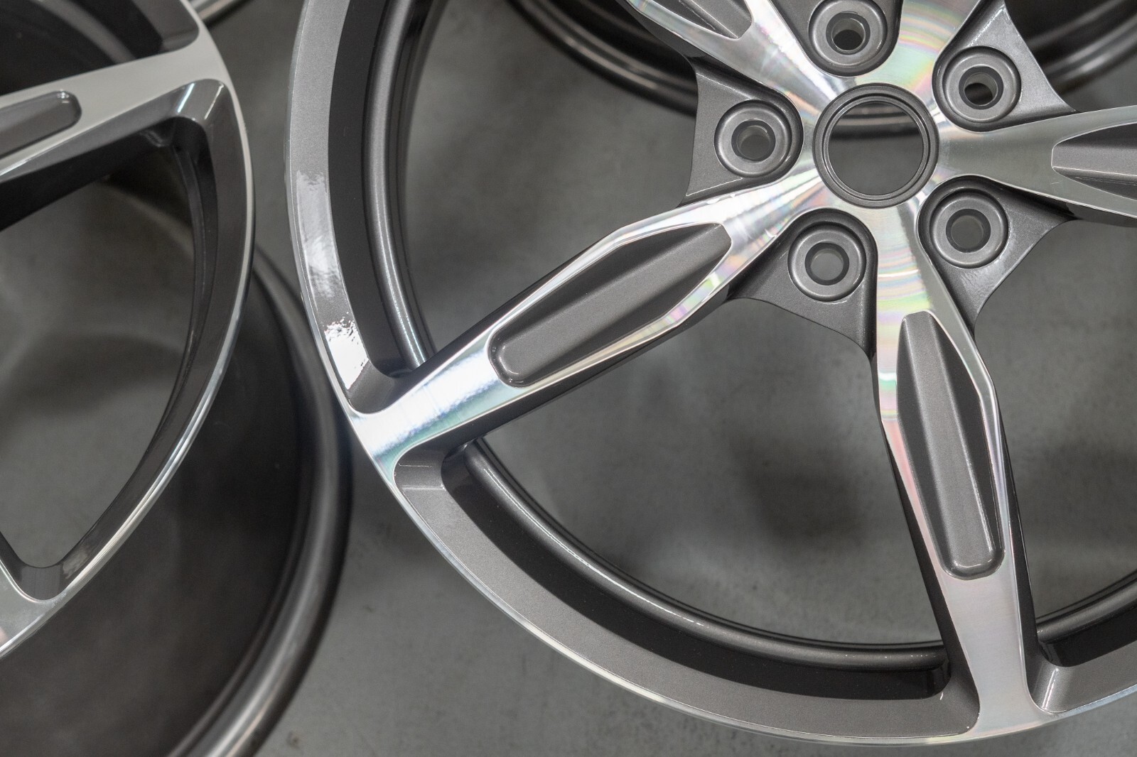 Ferrari California T 20" inch rim OEM 2008-2017 Genuine NEW Forged wheel set - Image 6