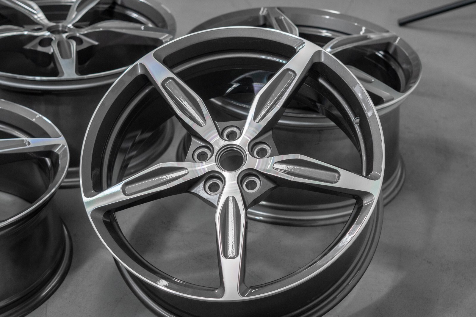 Ferrari California T 20" inch rim OEM 2008-2017 Genuine NEW Forged wheel set - Image 7