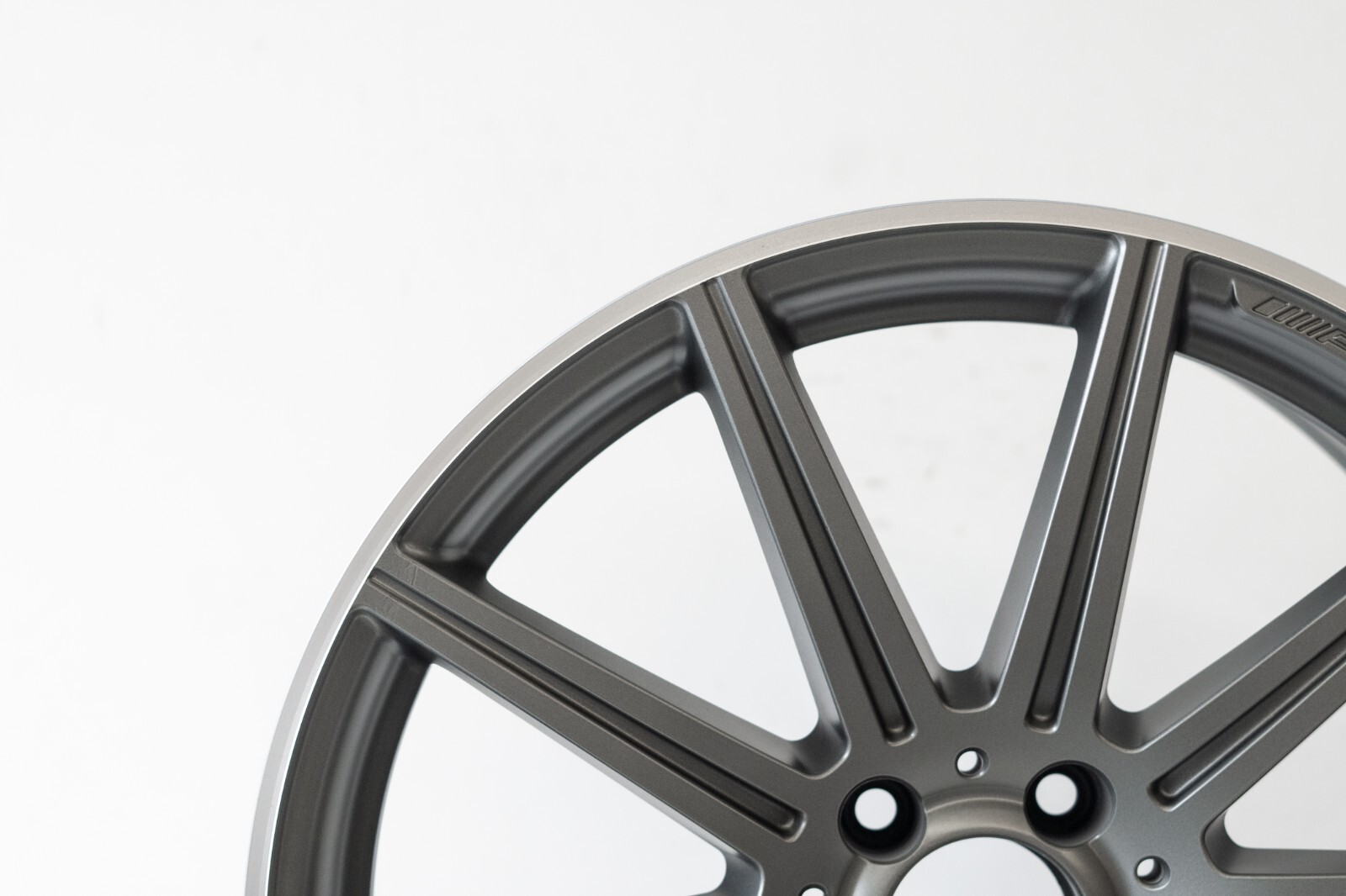 Mercedes E63 E63s AMG 19" inch Rear rim OEM 2009-2016 Genuine Original wheel - Image 3