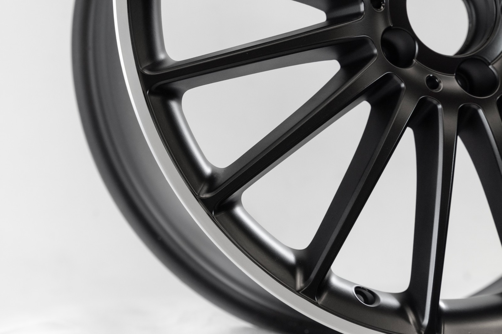 Mercedes C63 AMG 19" inch Rear rim OEM 2008-2015 Genuine Affalterbach wheel - Image 11