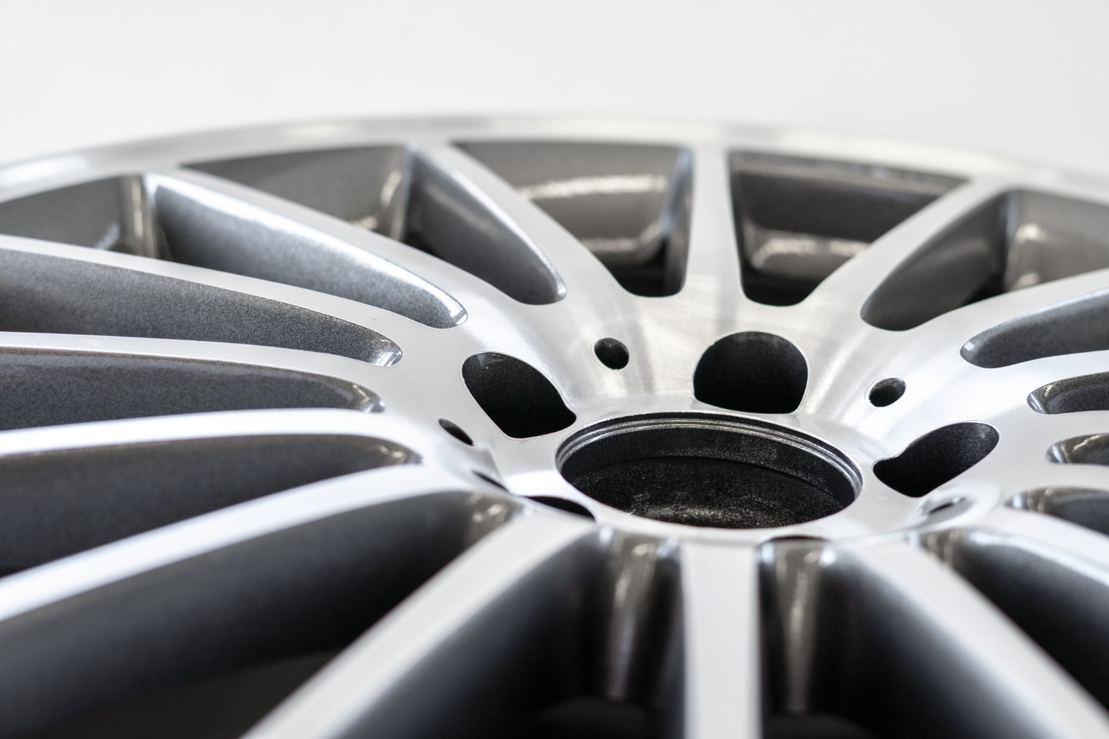 Mercedes C63 AMG 19" inch Rear rim OEM 2008-2015 Genuine Affalterbach wheel - Image 11