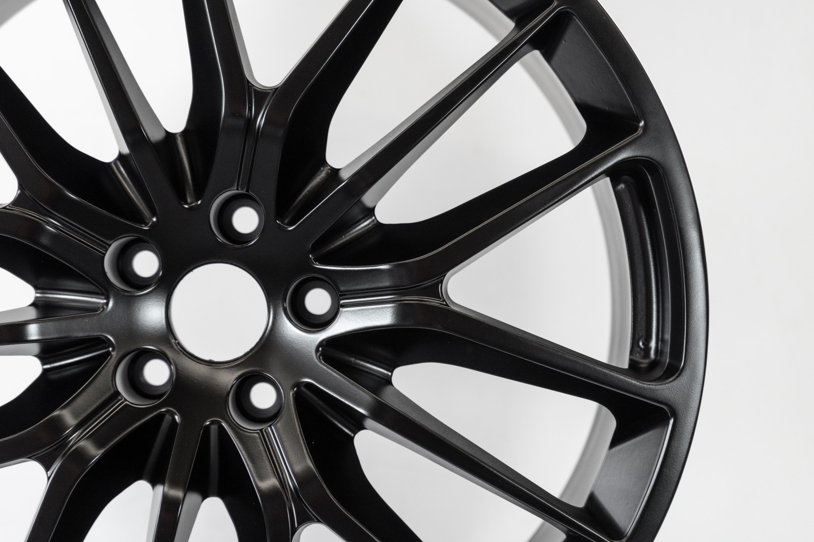 Maserati Ghibli Quattroporte GTS 21" inch Rear Rim OEM 2014-2023 Genuine Wheel - Image 4