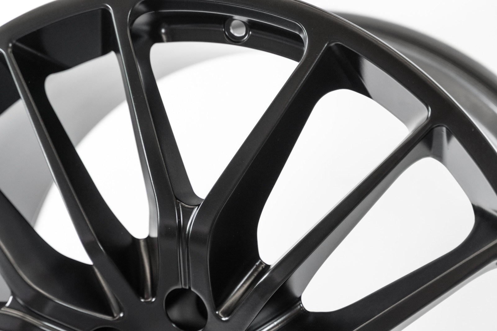 Maserati Ghibli Quattroporte GTS 21" inch Rear Rim OEM 2014-2023 Genuine Wheel - Image 6
