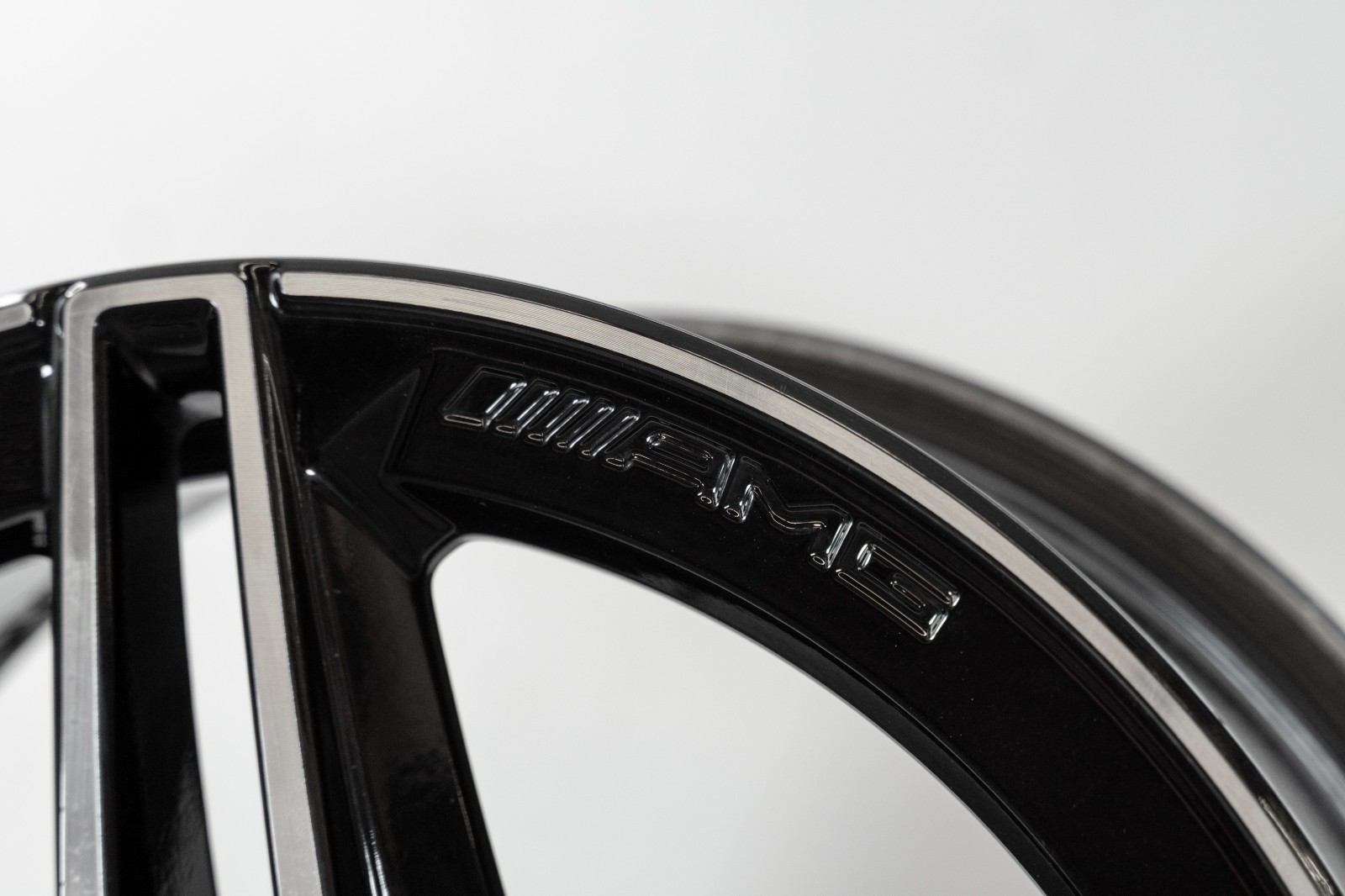 Mercedes Benz C300 18" inch Front rim OEM 2016-2022 Genuine Original AMG wheel – Image 6