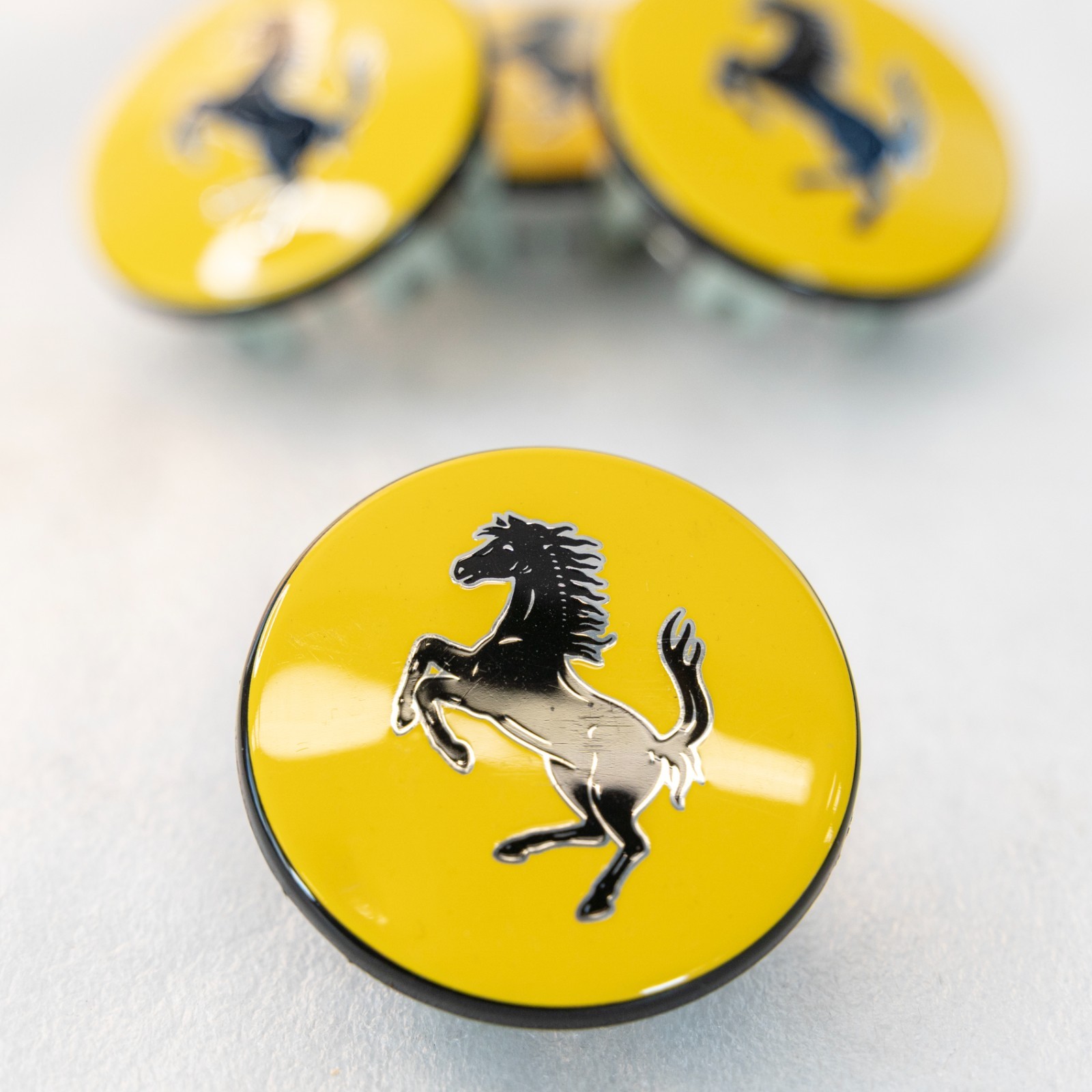 Ferrari Center cap OEM Genuine Yellow with black Prancing Horse 340066 Set of 4 – Image 7