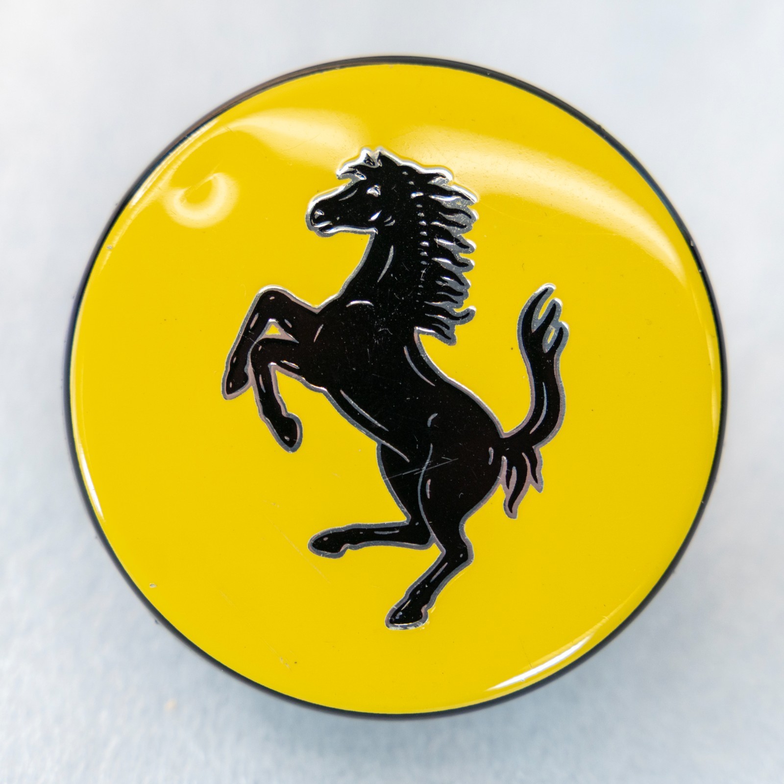 Ferrari Center cap OEM Genuine Yellow with black Prancing Horse 340066 Set of 4 – Image 14