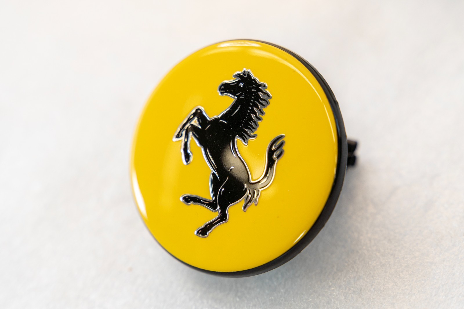 Ferrari Center cap OEM Genuine Yellow with black Prancing Horse 340066 Set of 4 – Image 19