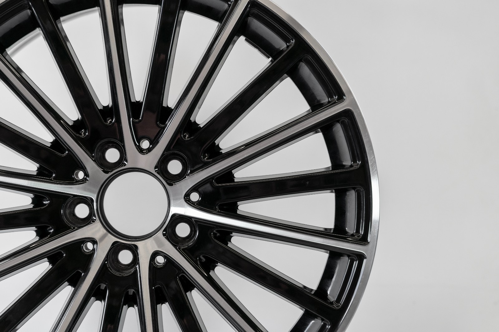 Mercedes C300 C400 18" inch rear rim OEM 2017 2018 2019 2020 2021 Original wheel - Image 4