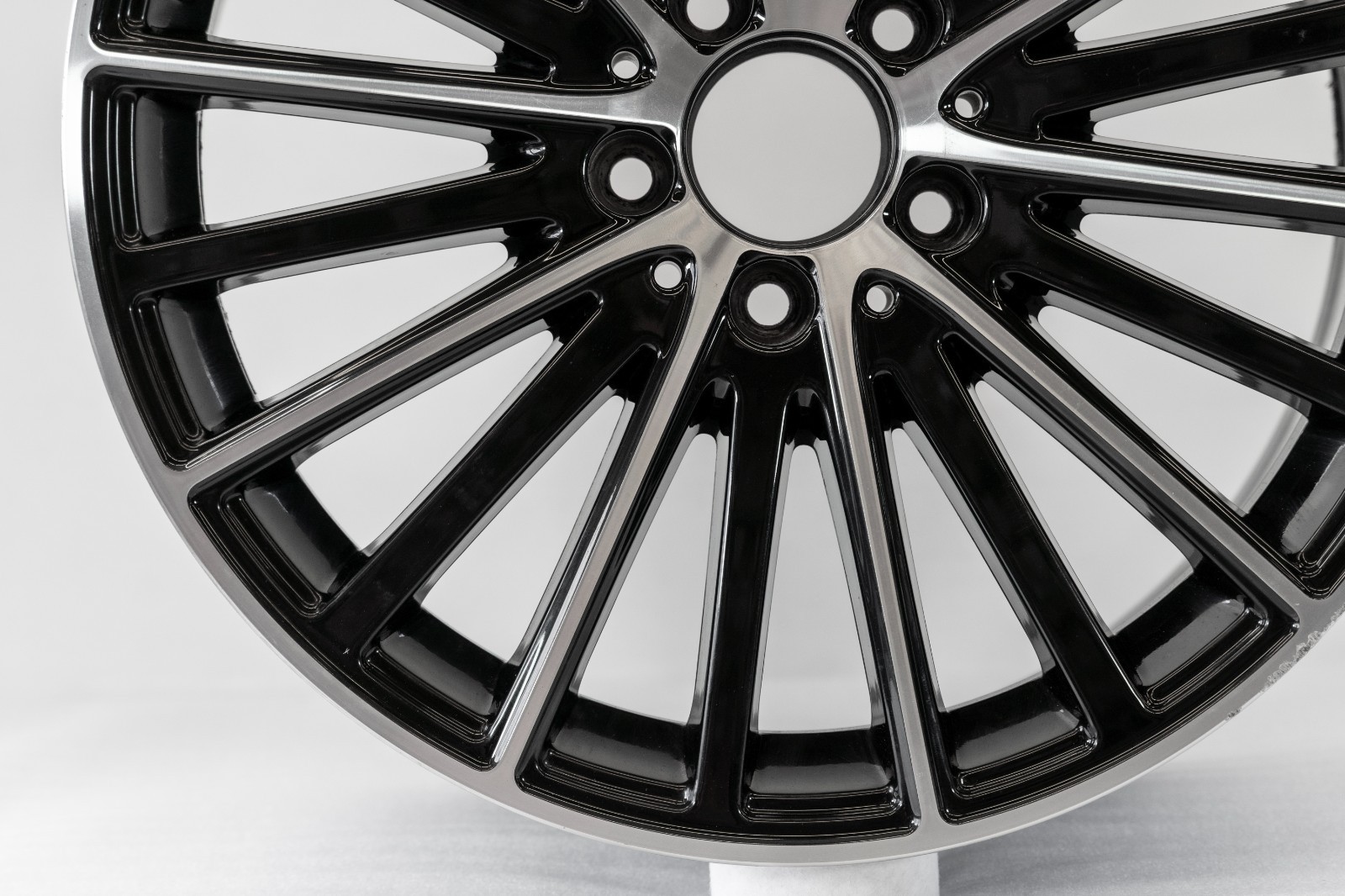 Mercedes C300 C400 18" inch rear rim OEM 2017 2018 2019 2020 2021 Original wheel - Image 5