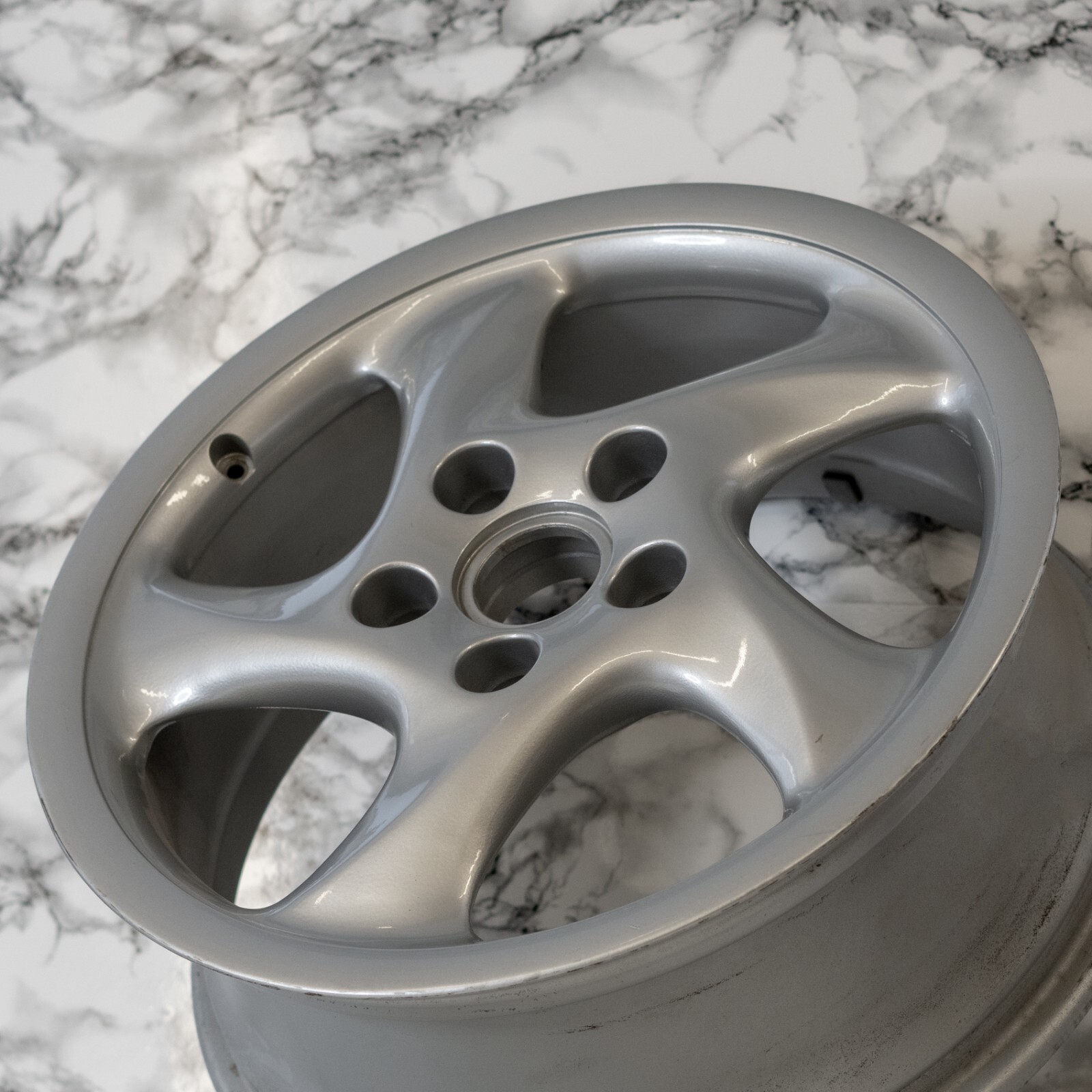 Porsche 911 993 996 Carrera 18" Front rim OEM Hollow Spoke Narrow body Wheel