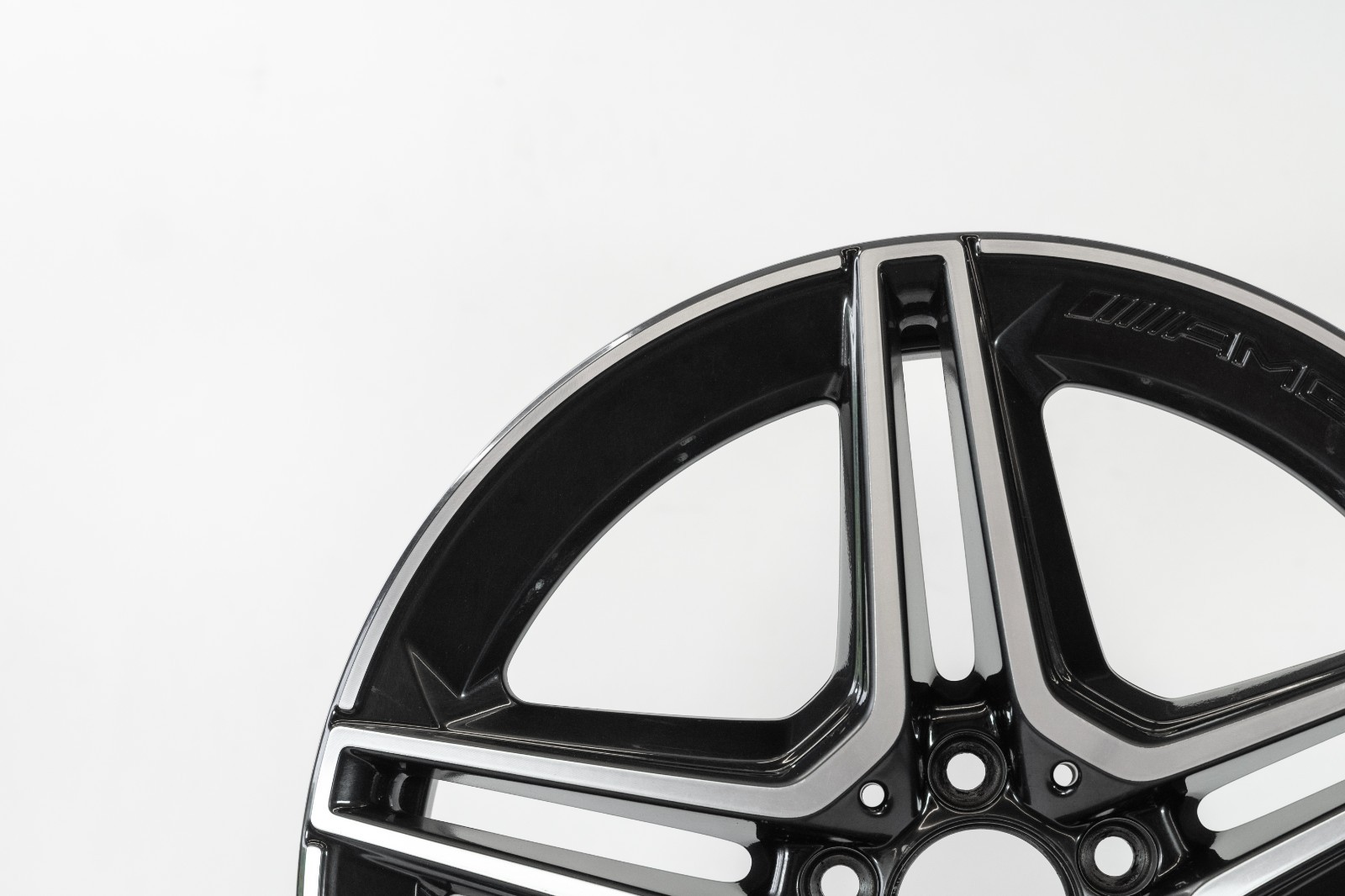Mercedes GLA250 GLB250 19" inch rim OEM 2021-2025 Genuine Original Factory Wheel - Image 3