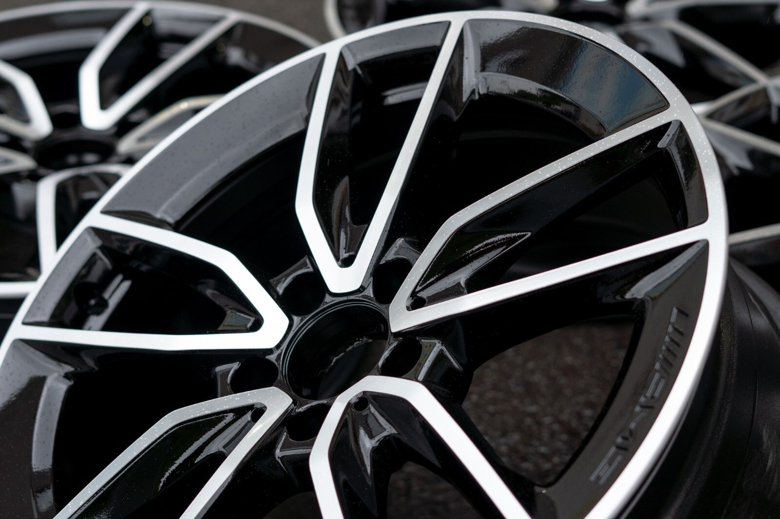 Mercedes GLA250 GLA35 GLB250 GLB35 19" inch rim OEM 2021 2022 2023 AMG Wheel SET - Image 11