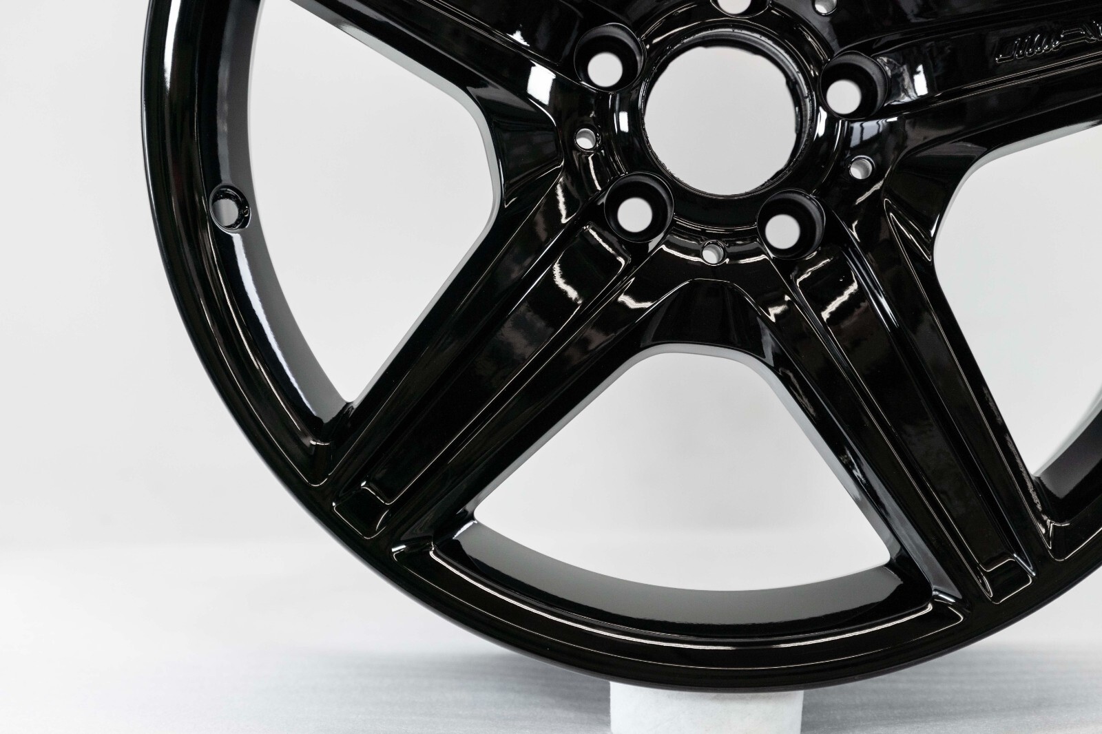 Mercedes CLS550 18" inch Rear rim OEM 2008 2009 2010 2011 Factory AMG wheel - Image 5