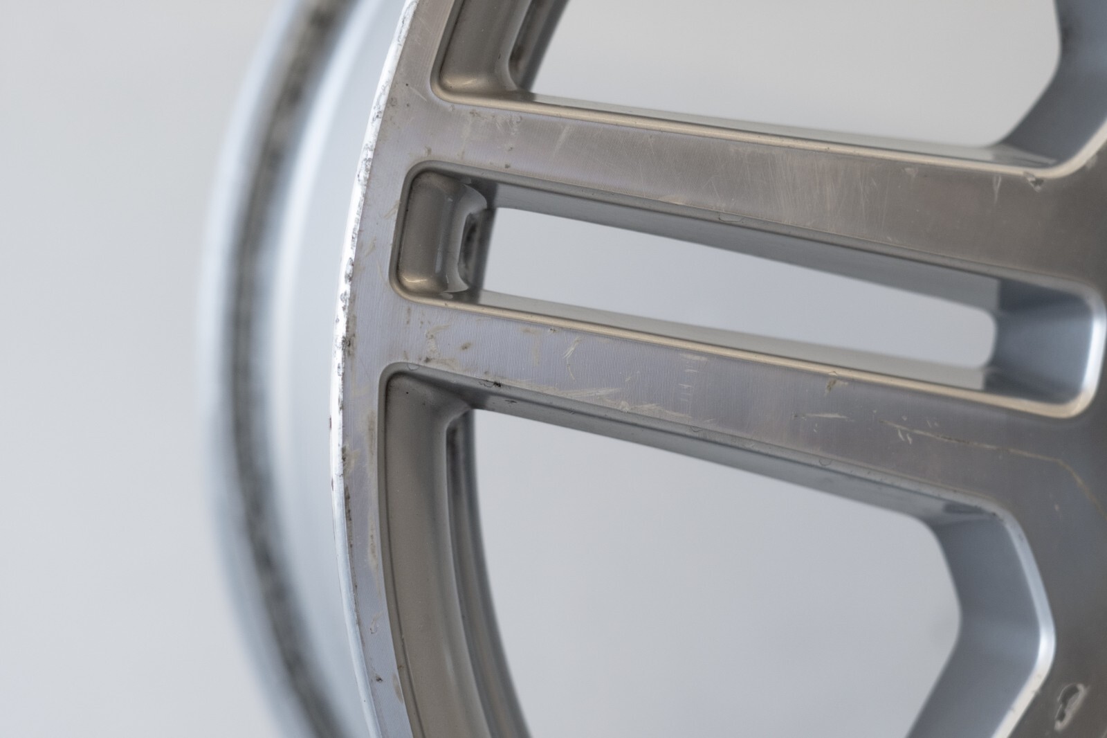 Mercedes E350 E550 Coupe 18" inch Rear rim OEM 2010 2011 2012 2013 Genuine Wheel - Image 8