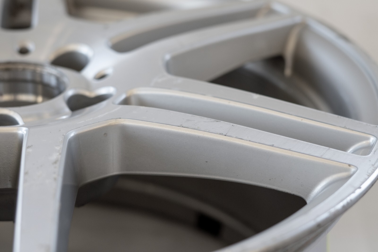 Mercedes E350 E550 Coupe 18" inch Rear rim OEM 2010 2011 2012 2013 Genuine Wheel - Image 16