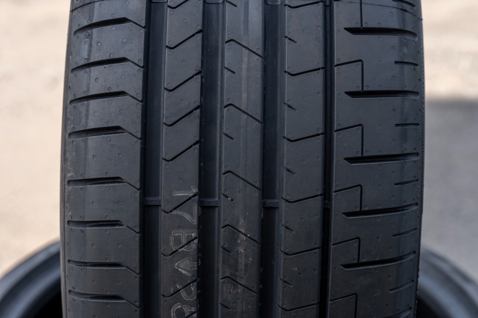 245/35ZR21 96Y 285/30ZR21 100Y Pirelli PZERO PZ4 MGT Summer Tire Set NEW TAKEOFF - Image 7