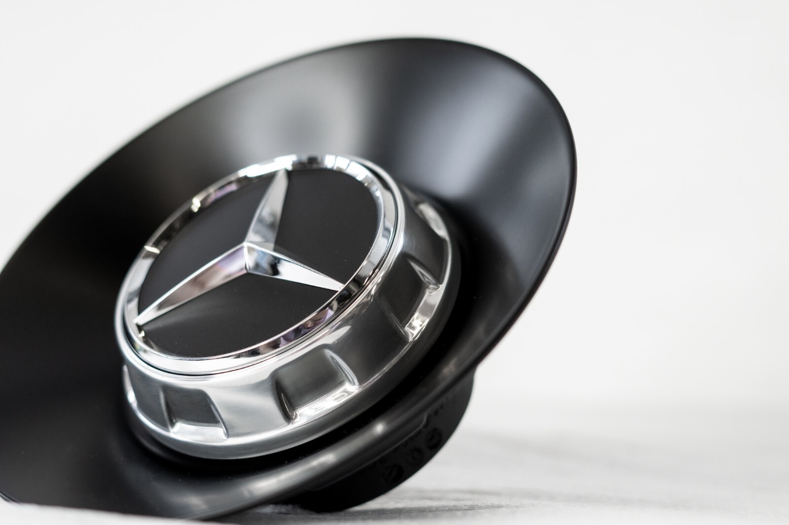 Mercedes Benz S63 S65 AMG Wheel Hub Center cap OEM 2014 2015 2016 2017 2018 - Image 9