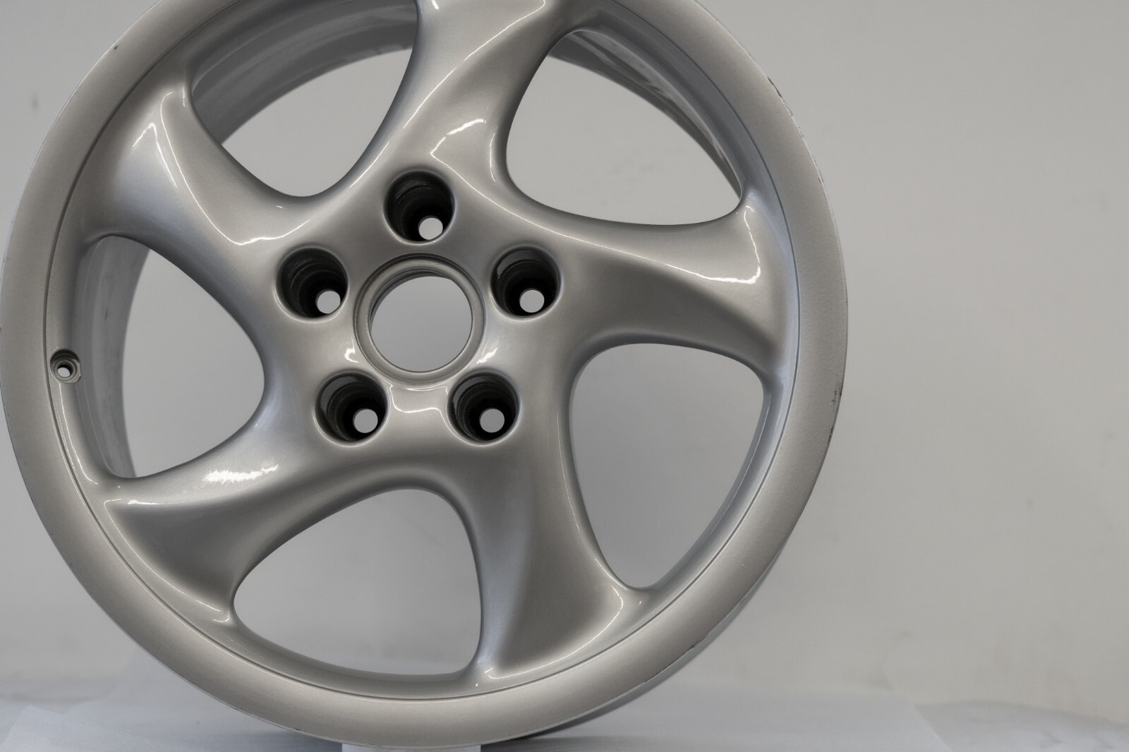 Porsche 986 Boxster 18" Rear rim OEM 1999 2000 2001 2002 2003 2004 Hollow Wheel - Image 5