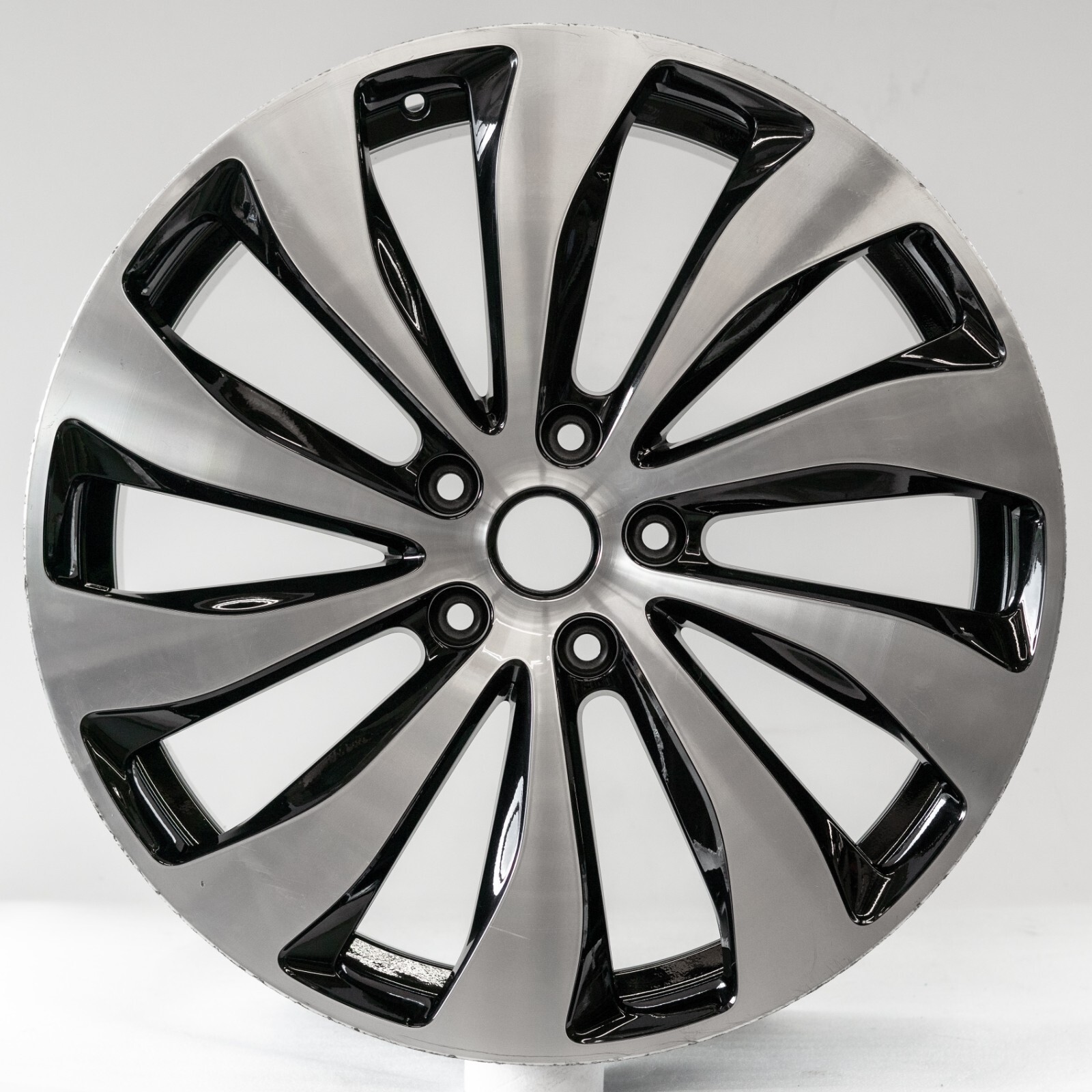 Bentley Flying Spur 22" inch Front rim OEM 2020 2021 2022 2023 Genuine Wheel - Image 2