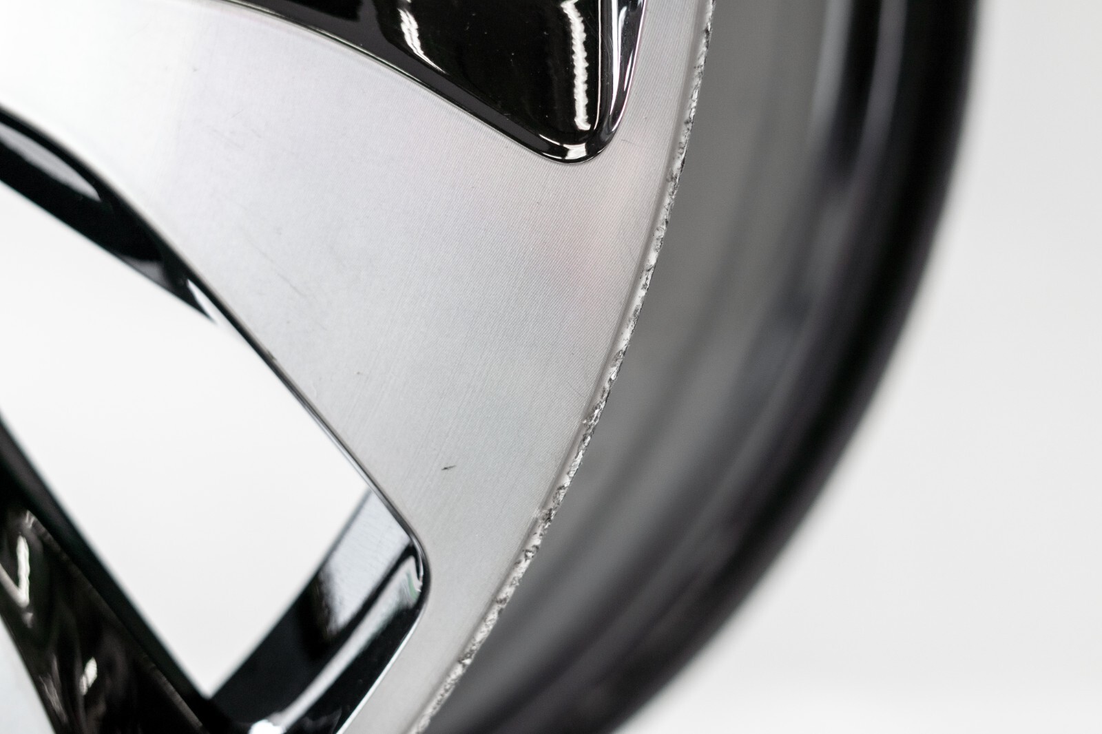 Bentley Flying Spur 22" inch Front rim OEM 2020 2021 2022 2023 Genuine Wheel - Image 13