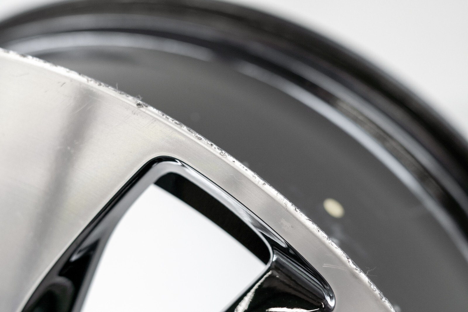 Bentley Flying Spur 22" inch Front rim OEM 2020 2021 2022 2023 Genuine Wheel - Image 14