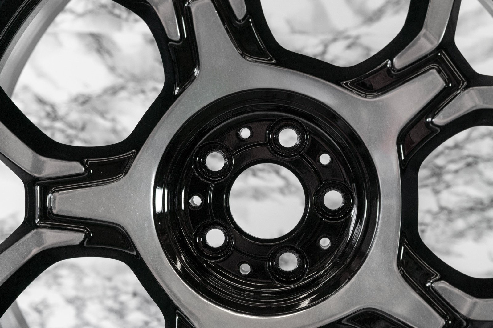 Rolls Royce Cullinan 22" inch Front Rim OEM 2018-2025 Genuine Black Badge Wheel - Image 9