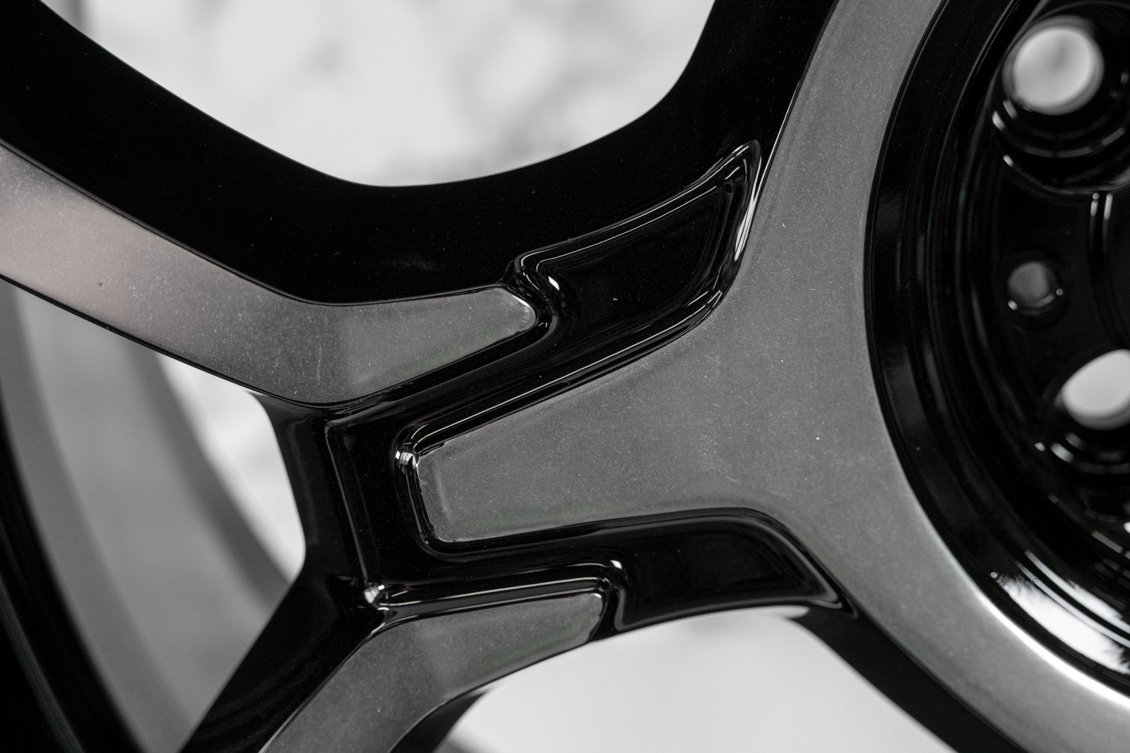 Rolls Royce Cullinan 22" inch Front Rim OEM 2018-2025 Genuine Black Badge Wheel - Image 17