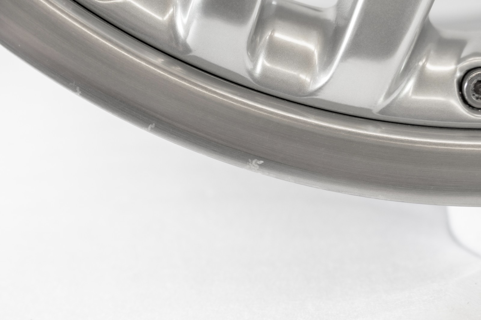 Mercedes CLS63 AMG 19" Front rim OEM 2007-2010 Genuine Original Wheel 2304000102 - Image 6