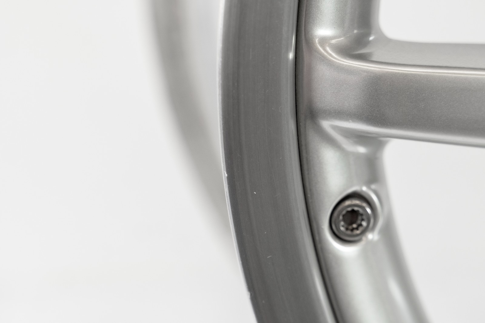Mercedes CLS63 AMG 19" Front rim OEM 2007-2010 Genuine Original Wheel 2304000102 - Image 7