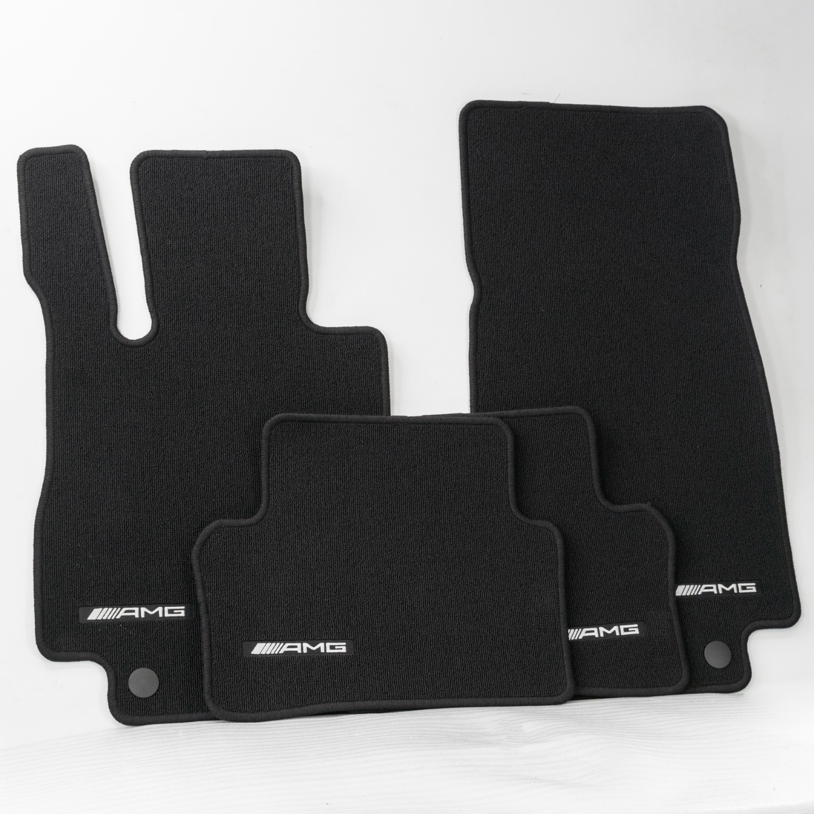 Mercedes E300 E350 E43 E53 CLS53 AMG Floor Mat set Velour Carpet Genuine OEM – Image 3