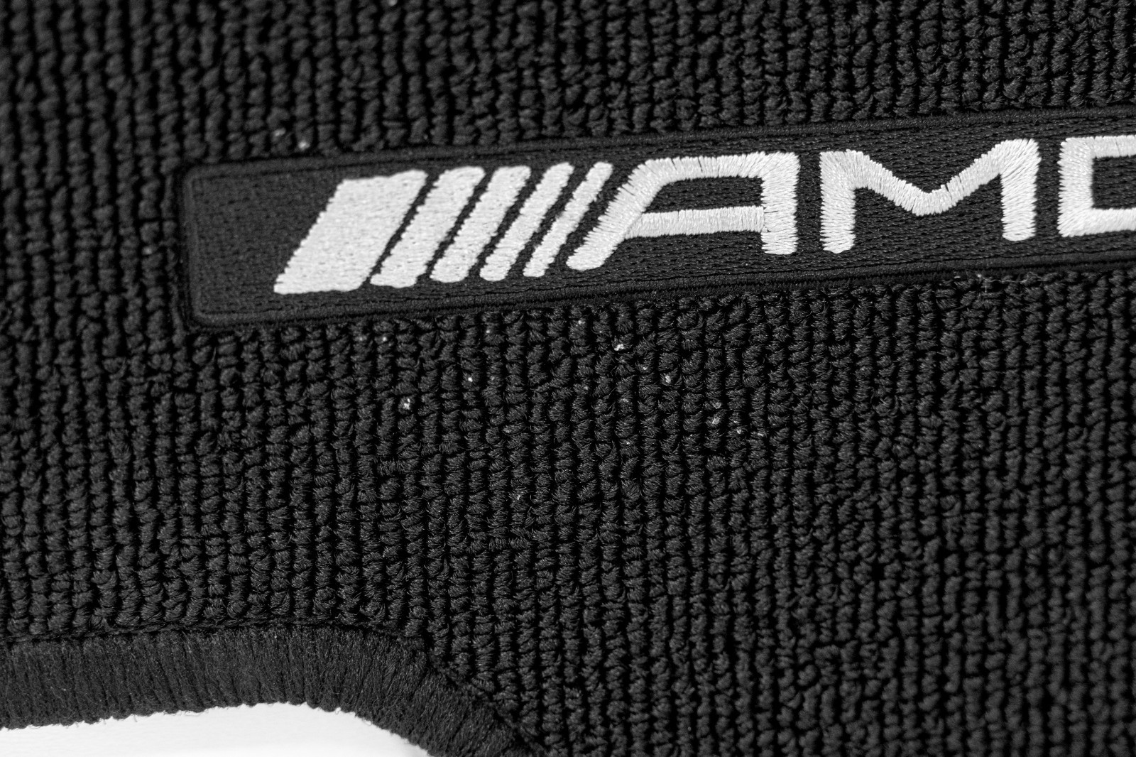 Mercedes E300 E350 E43 E53 CLS53 AMG Floor Mat set Velour Carpet Genuine OEM – Image 6