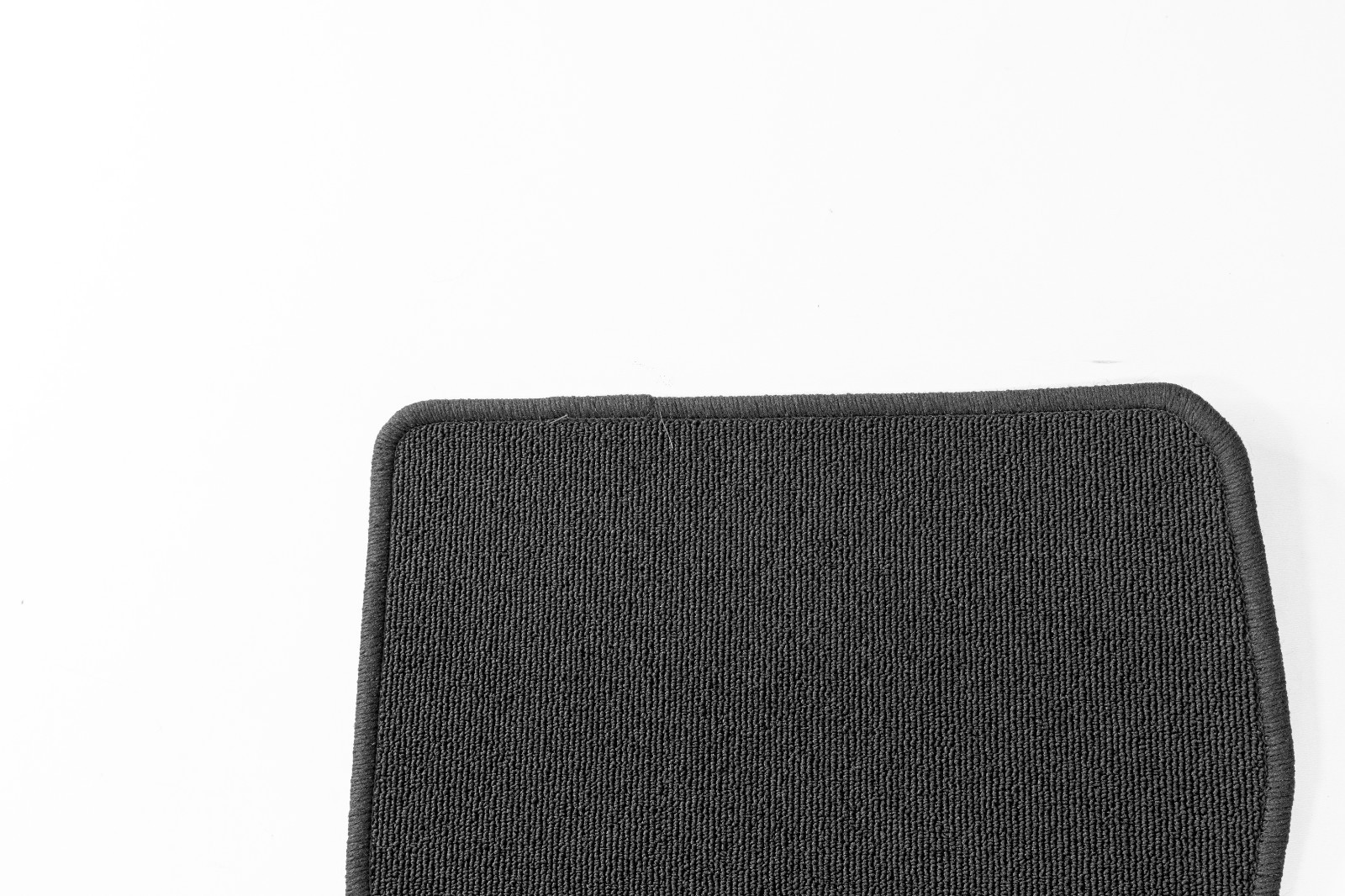 Mercedes E300 E350 E43 E53 CLS53 AMG Floor Mat set Velour Carpet Genuine OEM – Image 12