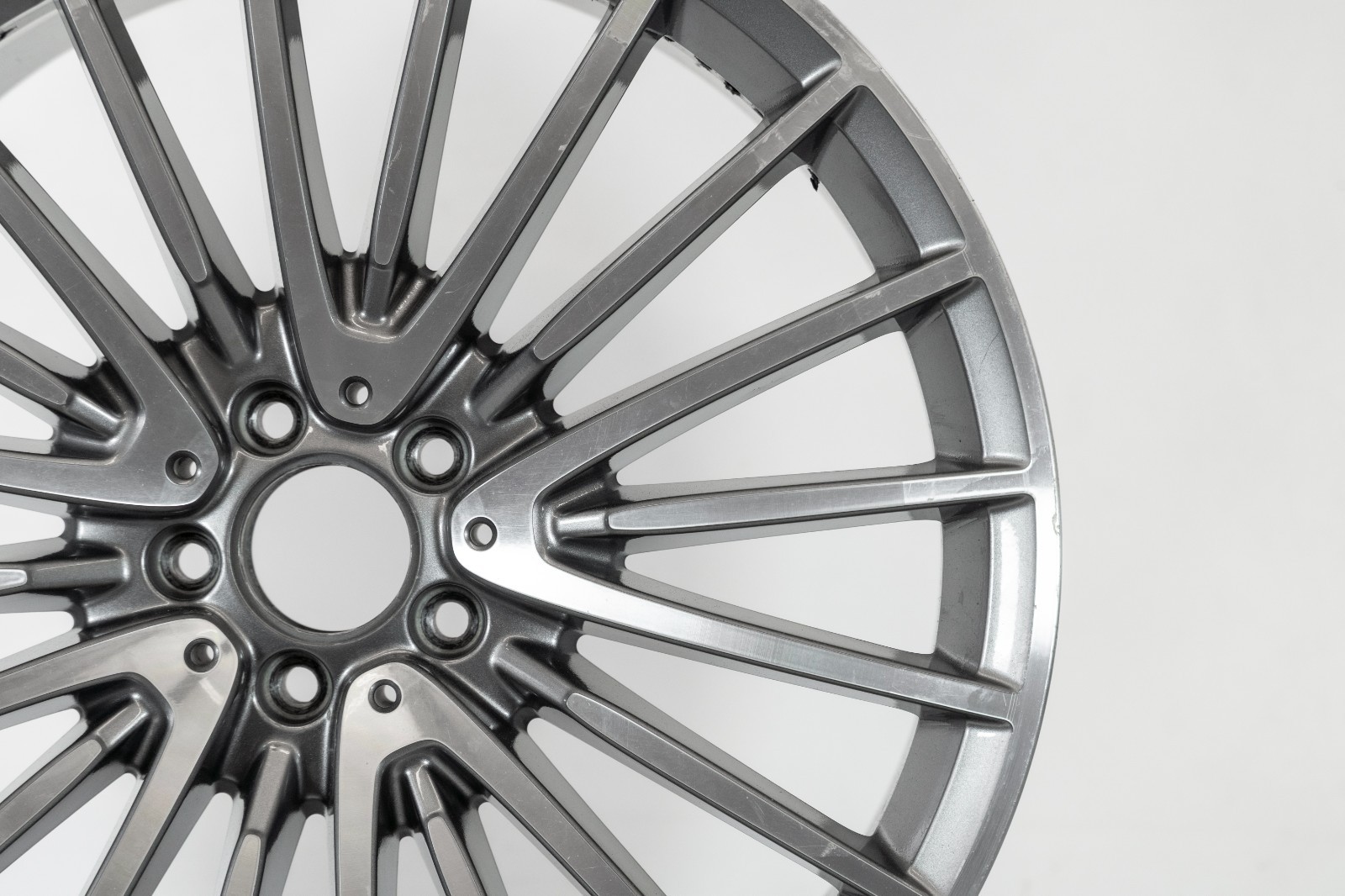 Mercedes S500 S580 21" inch Rear rim OEM 2022-2026 Genuine Original AMG wheel - Image 4