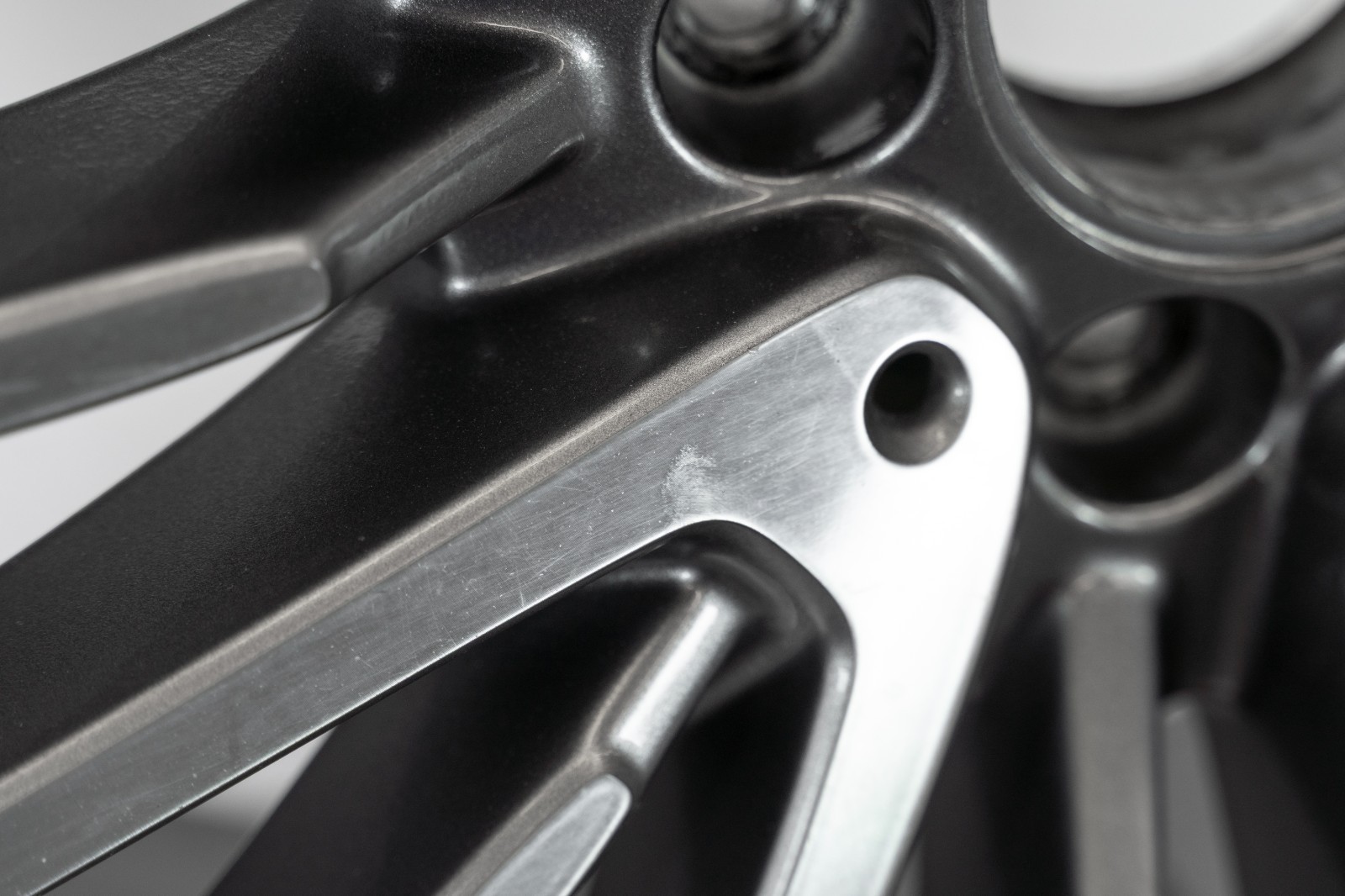 Mercedes S500 S580 21" inch Rear rim OEM 2022-2026 Genuine Original AMG wheel - Image 14