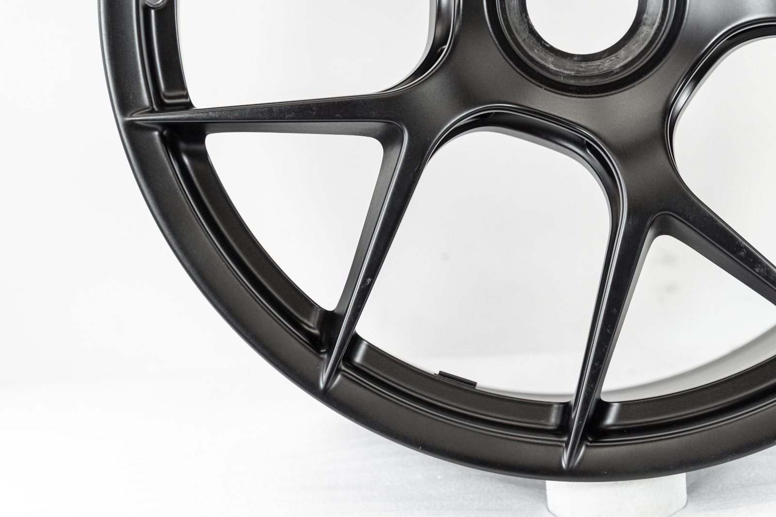 Porsche Carrera 911 S/T GT3 20" inch Front Rim Genuine Weissach Magnesium Wheel - Image 5
