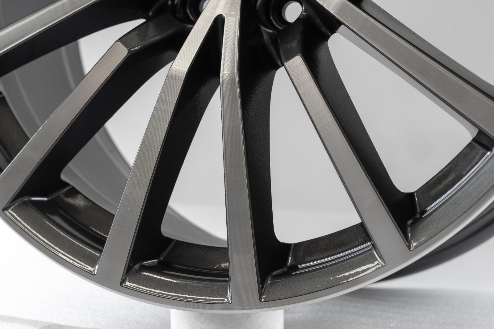 Audi A5 S5 19" inch rim OEM 2018-2022 Genuine Original Wheel 8W0601025AN - Image 8