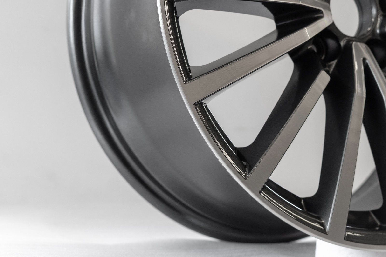 Audi A5 S5 19" inch rim OEM 2018-2022 Genuine Original Wheel 8W0601025AN - Image 12