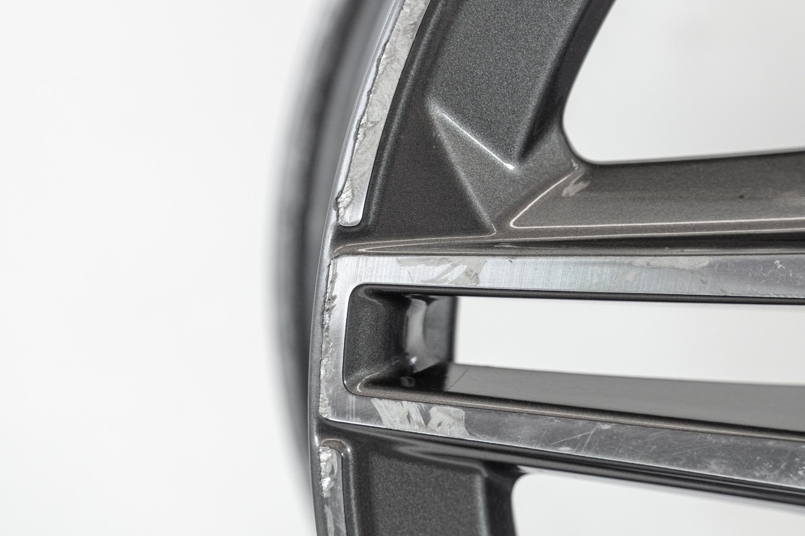 Mercedes Benz C300 18" inch Front rim OEM 2016-2022 Genuine Original AMG wheel – Image 12